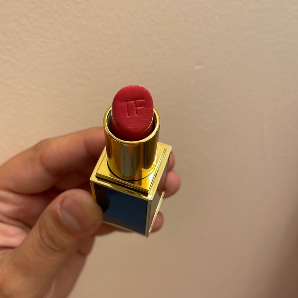 Tom Ford Lipstick in color 08 Flamingo